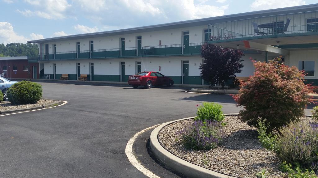 Huntingdon Motor Inn Kültér fotó