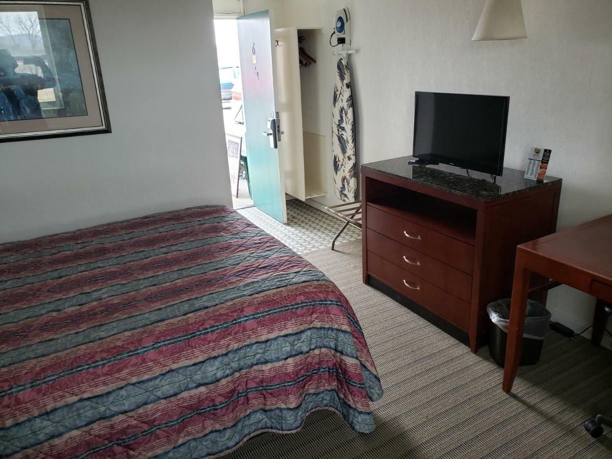 Huntingdon Motor Inn Kültér fotó